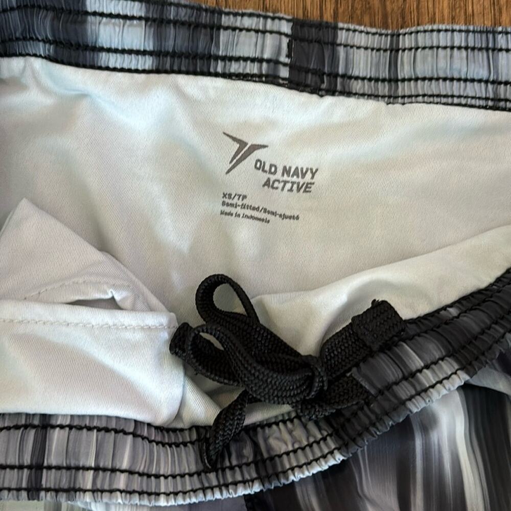 Old Navy active Running Shorts Grey White black womens XS lined drawstring - Picture 3 of 5